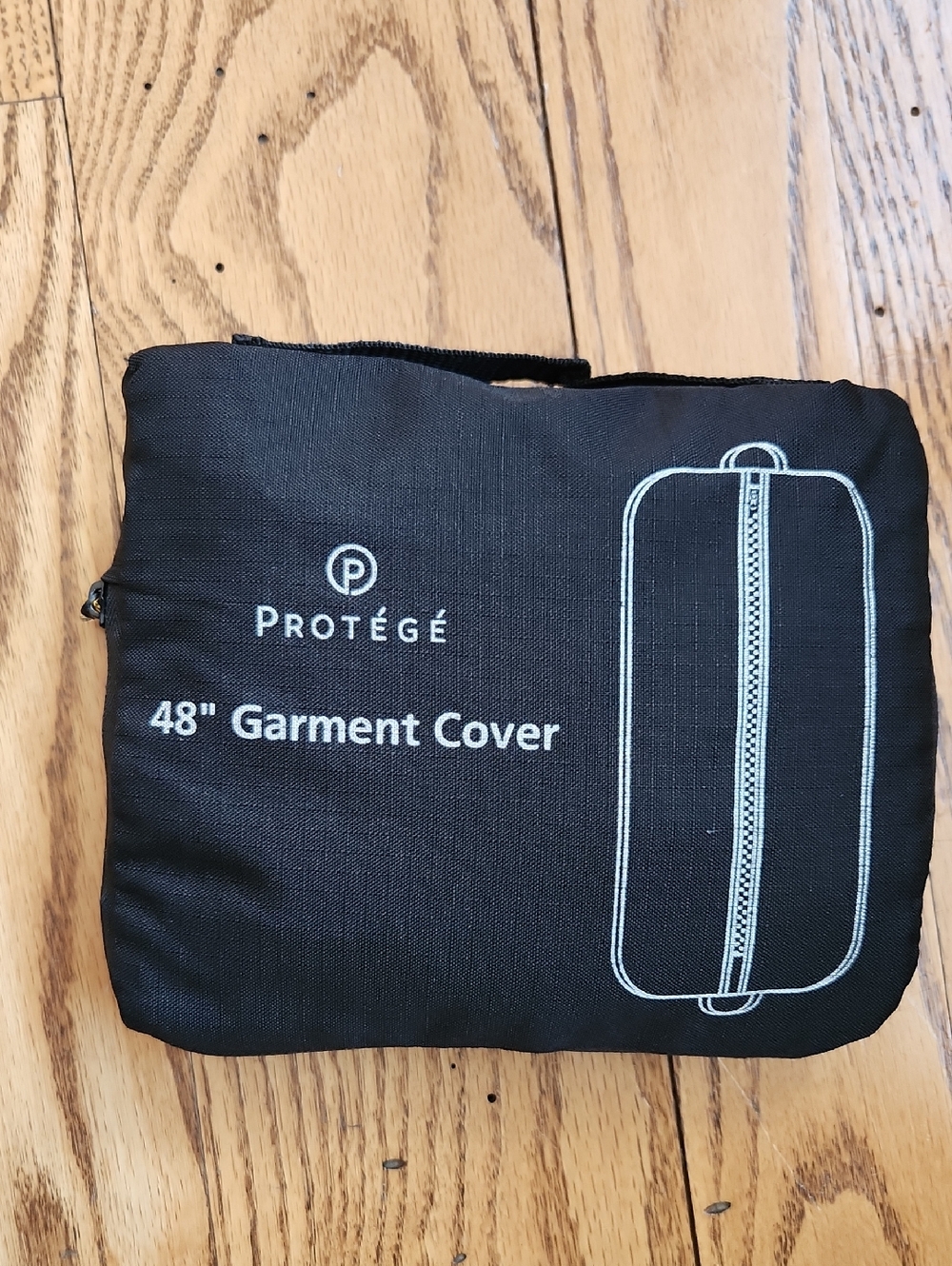 Protégé Black 48" Garment Cover for Men